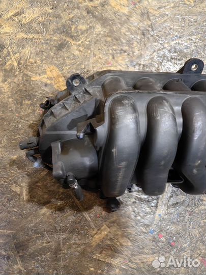 Впускной Коллектор Пассат Б6 Ауди А3 06F133210P