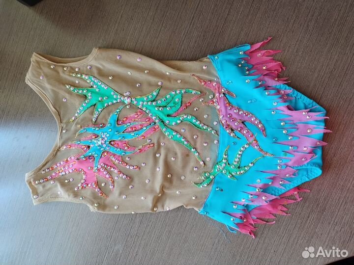 Продам гимнастический купальник