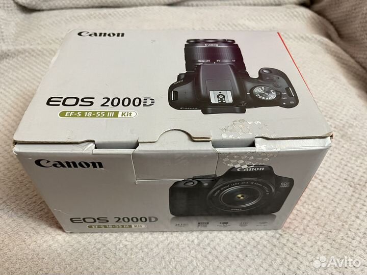 Зеркальный фотоаппарат canon eos 2000d