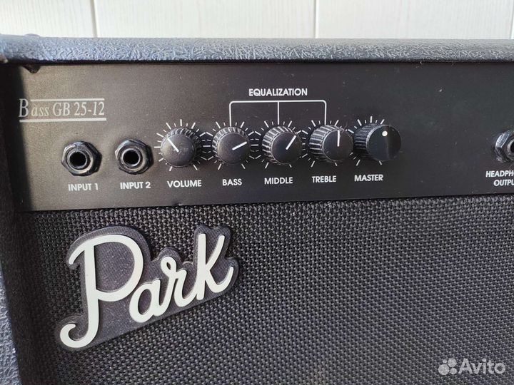 Басовый комбоусилитель Marshall Park 25вт (12