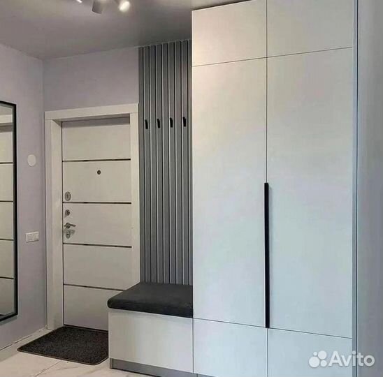 Шкаф в прихожую под заказ