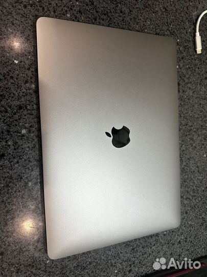 MacBook Air 13 2020 М1/8Gb/256SSD/137ц/Идеал