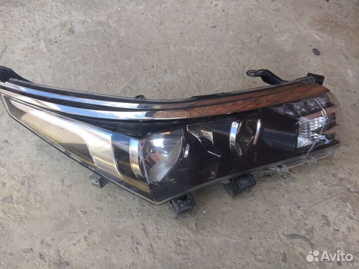 Продам хром на переднюю фару