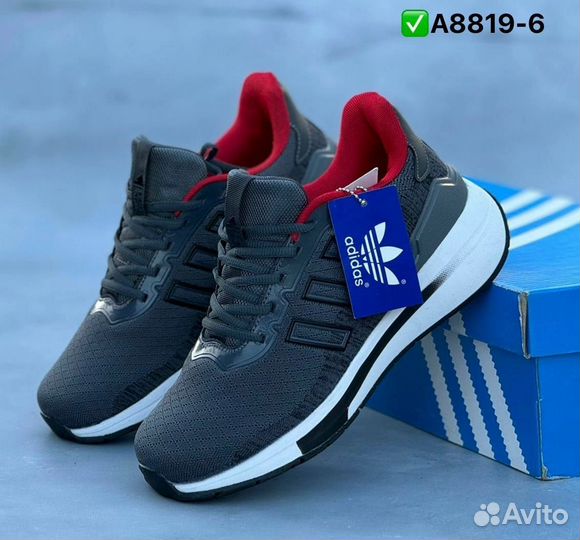 Кроссовки мужские adidas 41 размер новые