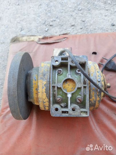 Наждак(электродвигатель)