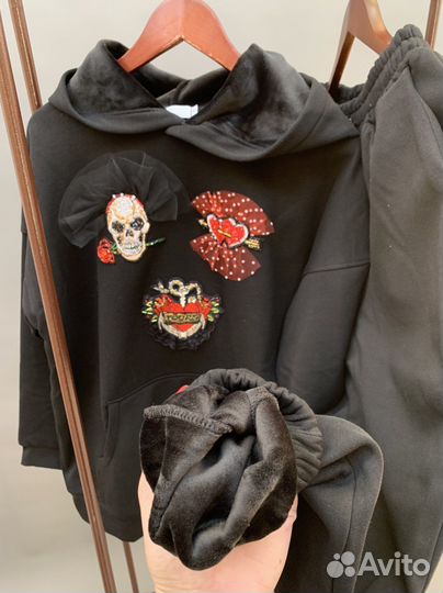 Костюм спортивный