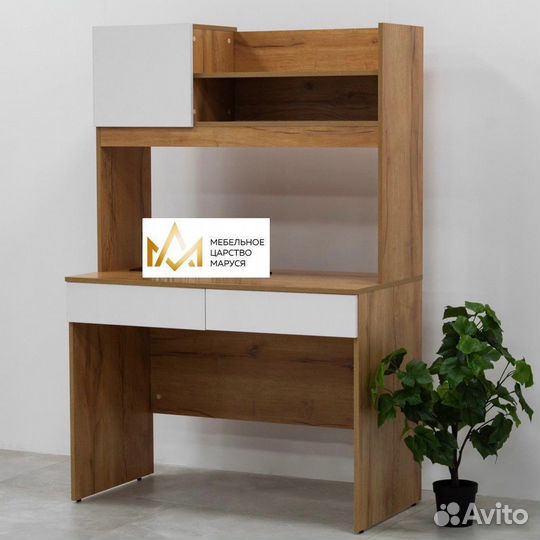 Стол письменный