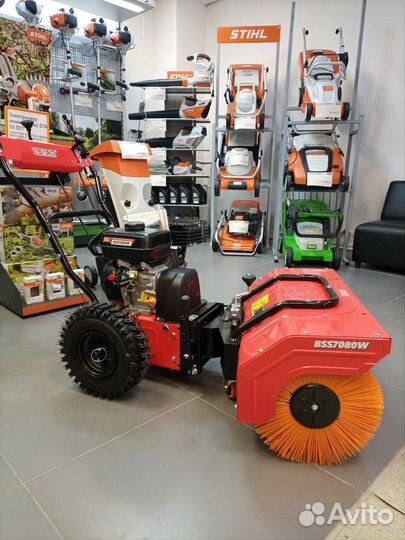 Машина подметательная универсальная BSS7080W brait