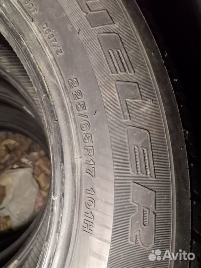 Bridgestone Dueler H/T 225/65 R17