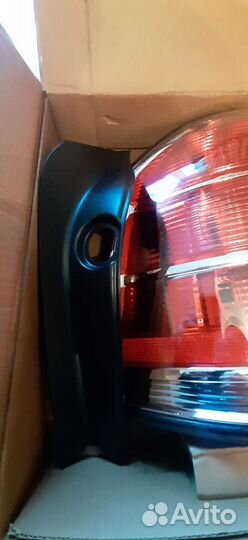 Задняя левая фара opel zafira B