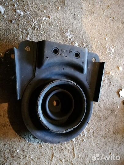 301 228 755 Опора амортизатора заднего mondeo