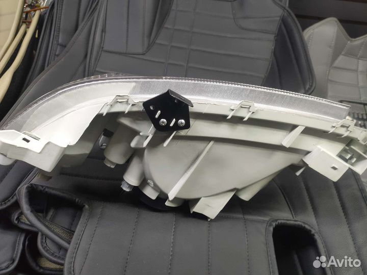 Фара toyota probox