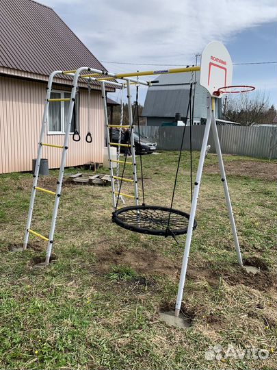 Площадка для дачи с качелями и баскет кольцом