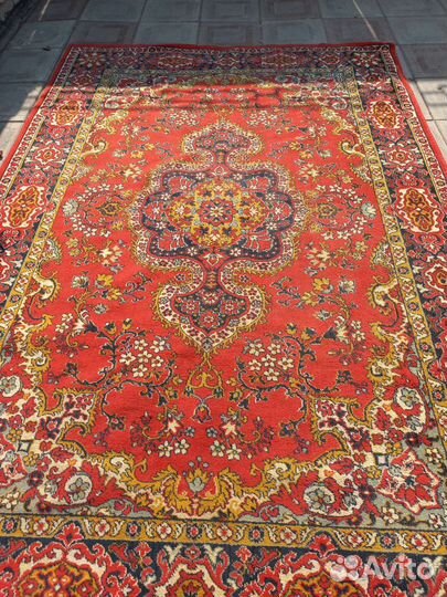 Ковры бу два одинаковой рассветки 2 на 3 метра