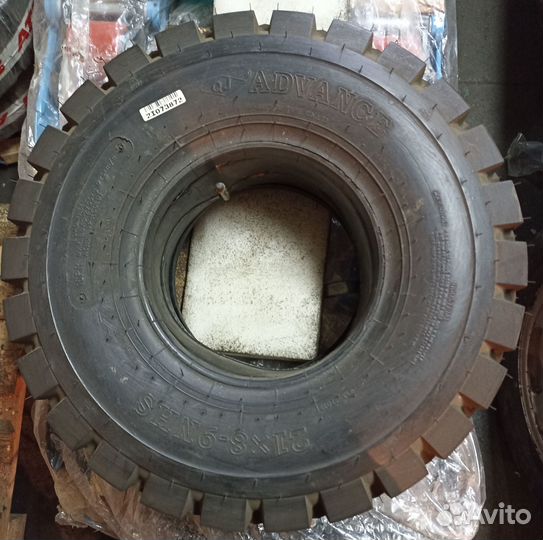 Шина пневмо 7.00-12 advance