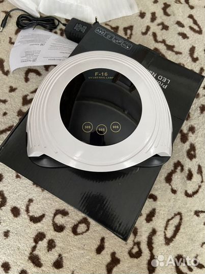 Уф лампа для ногтей