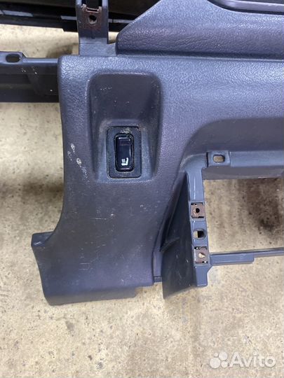 Торпедо, панель Mazda 121