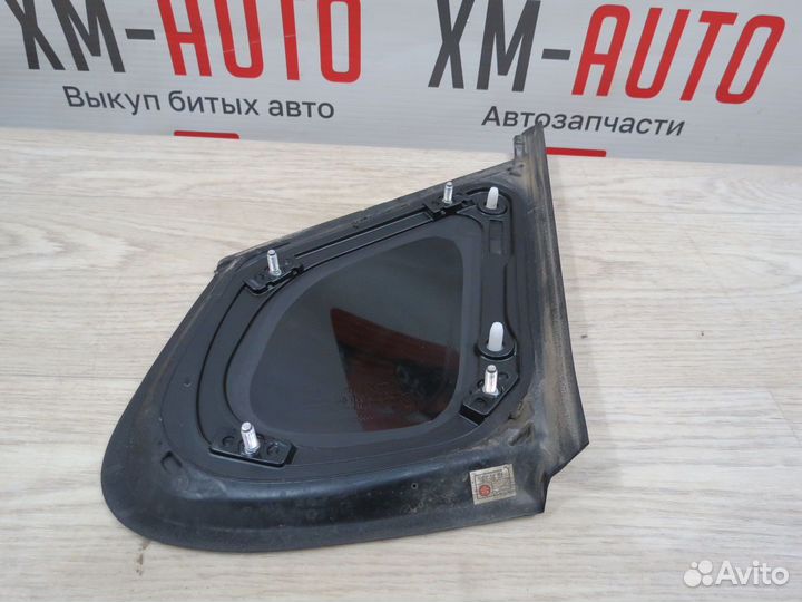 Форточка задняя левая Kia Optima 4