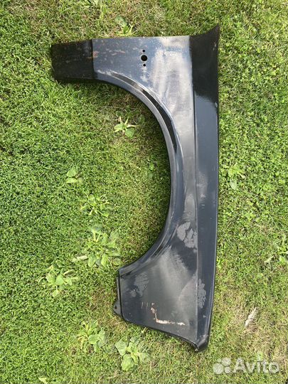 Крыло переднее правое москвич 2141