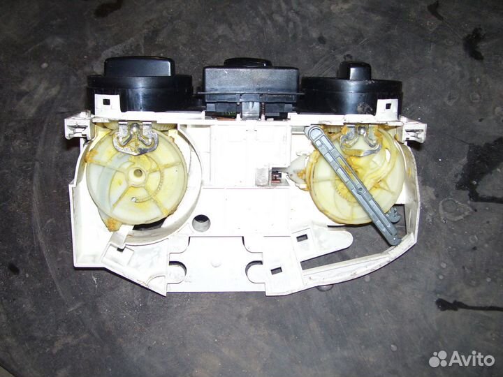 Шкода октавия переключатель отопителя