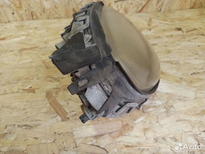 Фара правая Mercedes Benz A160