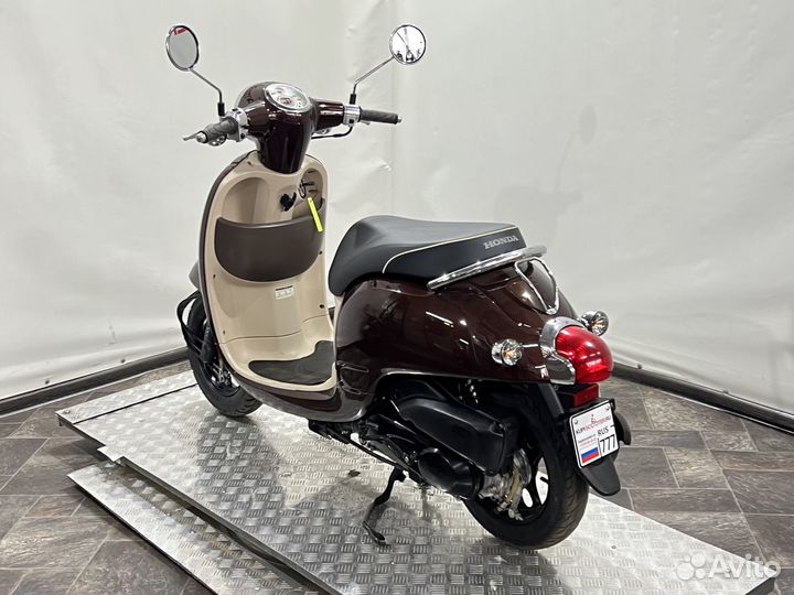 Скутер Honda Giorno