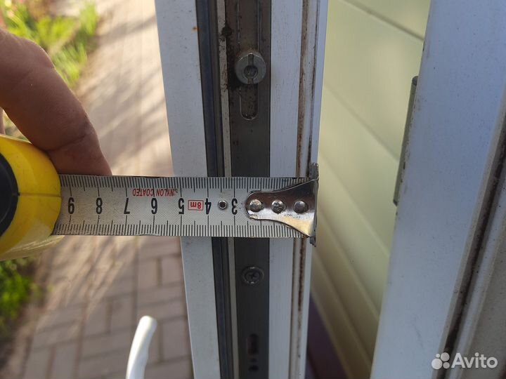 Пластиковая дверь пвх бу