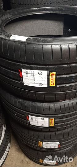 Pirelli P Zero PZ4 L.S. 315/40 R21 и 275/45 R21 111Y