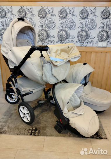 Коляска эко-кожа 3 в 1, цвет молочный