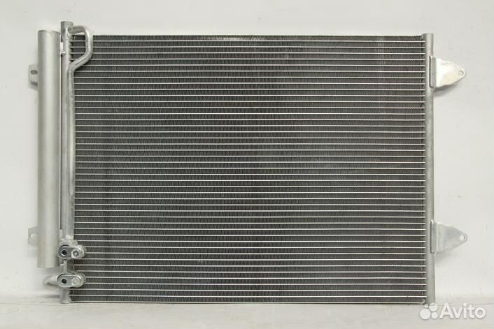 Радиатор кондиционера Пассат Фольксваген Б7
