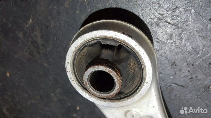 Передние алюминиевые рычаги Subaru Impreza Wrx Sti