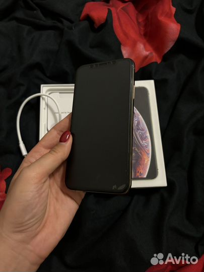 iPhone Xs, 64 ГБ