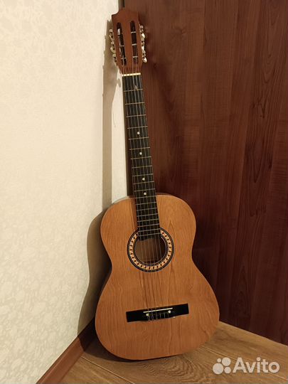 Акустическая гитара