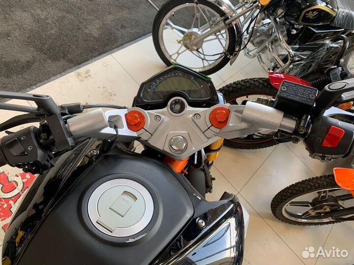 Мотоцикл Nitro 200