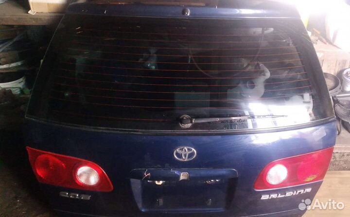 Дверь toyota caldina, 5 дверь,багажника