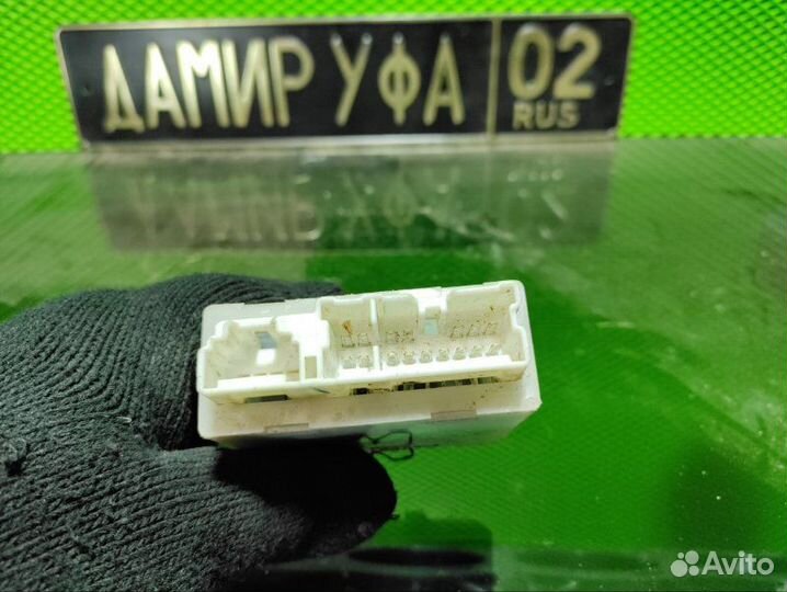 Блок электронный Nissan Cube Z10