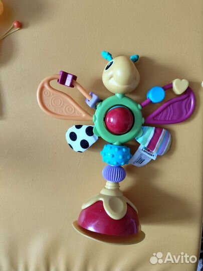 Игрушка на присоске