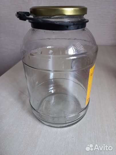 Банки стеклянные 3 и 2 литра