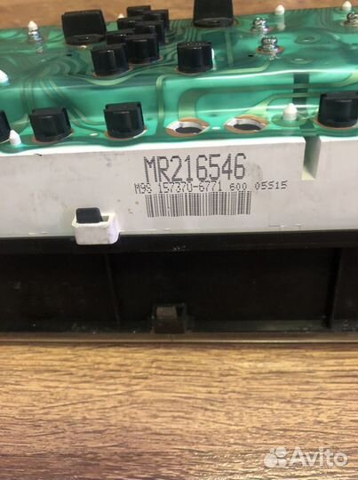 Приборная панель Mitsubishi Galant 8