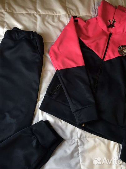 Спортивный костюм женский