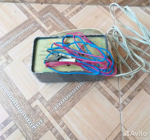 Зарядник для аккумулятора 6 В. СССР