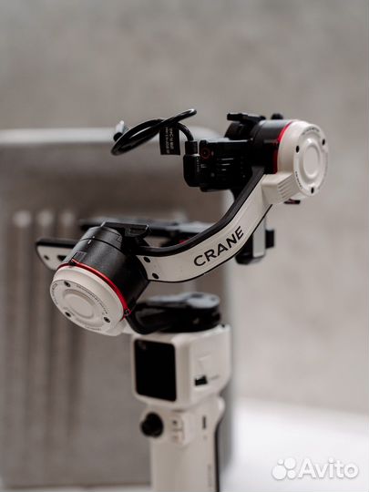 Стабилизатор для съемки Zhiyun Crane M3