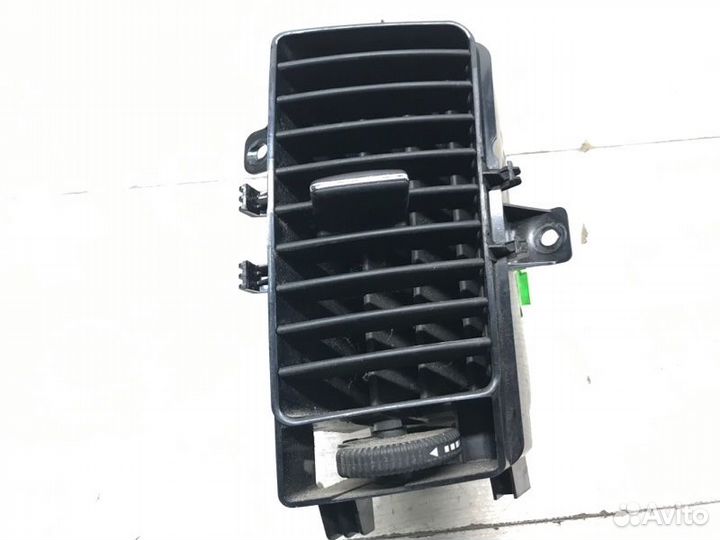 Дефлектор воздуховода правый Mercedes Sprinter