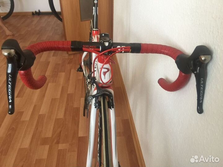 Шоссейный велосипед карбон pinarello