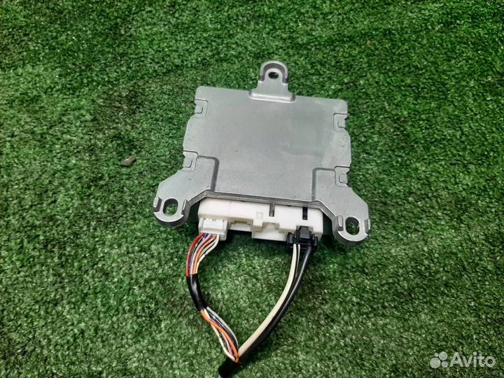 Блок электронный Toyota Aygo B10 2009