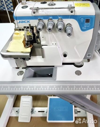 Пошив одежды из легких и средних тканей