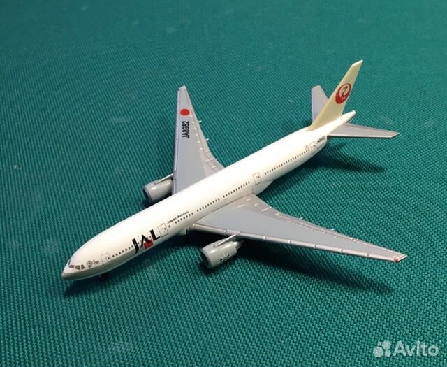 Модель самолета Boeing 777-200 Japan Airlines