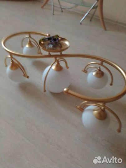 Продается люстра