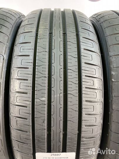 Goodyear EfficientGrip Performance 215/50 R19 90T