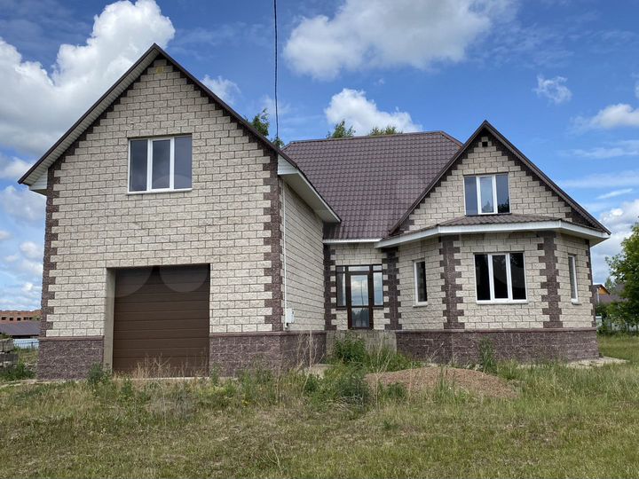 Дом 400 м² на участке 15 сот.